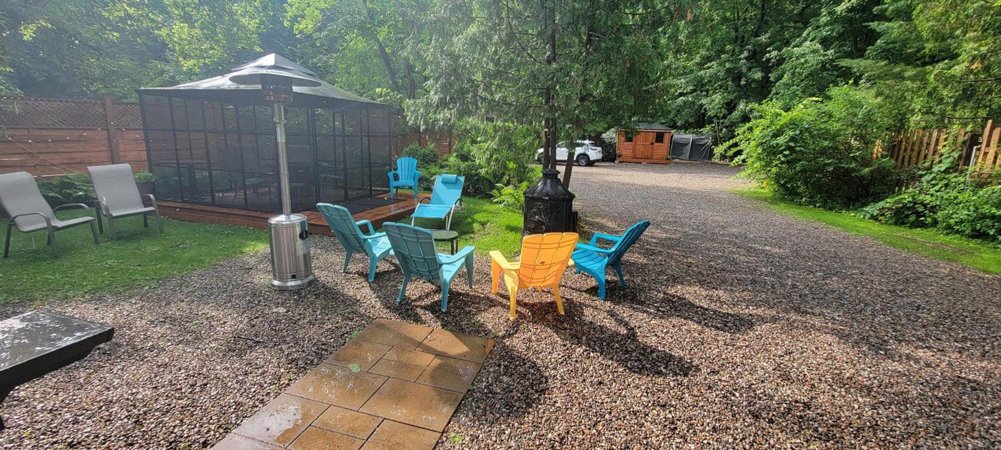 Kokomo Inn Bed And Breakfast Ottawa-Gatineau'S Only Tropical Riverfront B&B On The National Capital Cycling Pathway Route Verte #1 - For Adults Only - Chambre D'Hotes Tropical Aux Berges Des Outaouais Bnb #17542O ภายนอก รูปภาพ