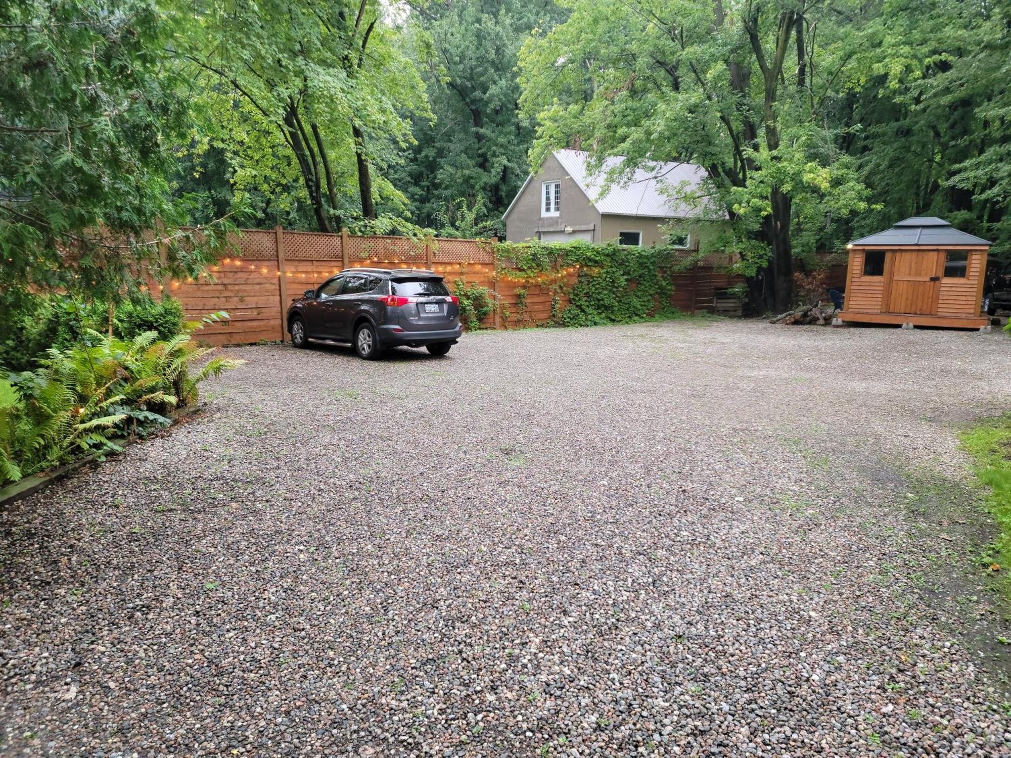 Kokomo Inn Bed And Breakfast Ottawa-Gatineau'S Only Tropical Riverfront B&B On The National Capital Cycling Pathway Route Verte #1 - For Adults Only - Chambre D'Hotes Tropical Aux Berges Des Outaouais Bnb #17542O ภายนอก รูปภาพ