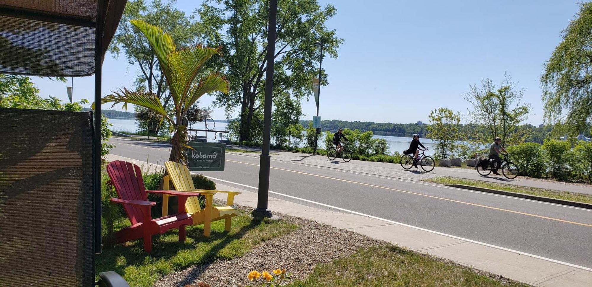 Kokomo Inn Bed And Breakfast Ottawa-Gatineau'S Only Tropical Riverfront B&B On The National Capital Cycling Pathway Route Verte #1 - For Adults Only - Chambre D'Hotes Tropical Aux Berges Des Outaouais Bnb #17542O ภายนอก รูปภาพ