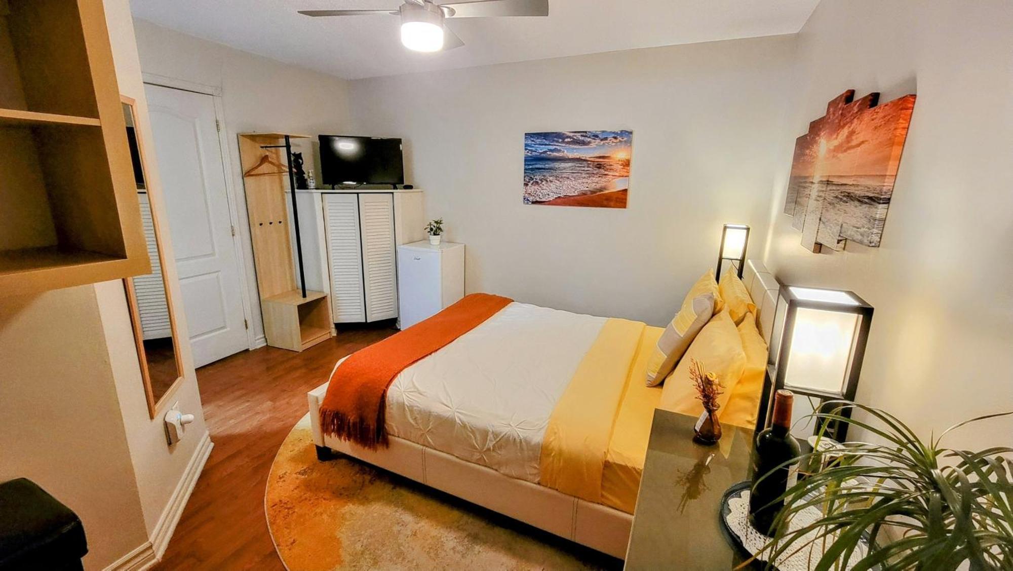 Kokomo Inn Bed And Breakfast Ottawa-Gatineau'S Only Tropical Riverfront B&B On The National Capital Cycling Pathway Route Verte #1 - For Adults Only - Chambre D'Hotes Tropical Aux Berges Des Outaouais Bnb #17542O ภายนอก รูปภาพ